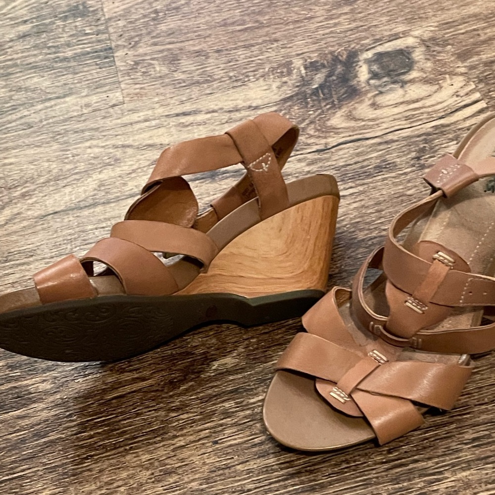Clarks wedge sandals